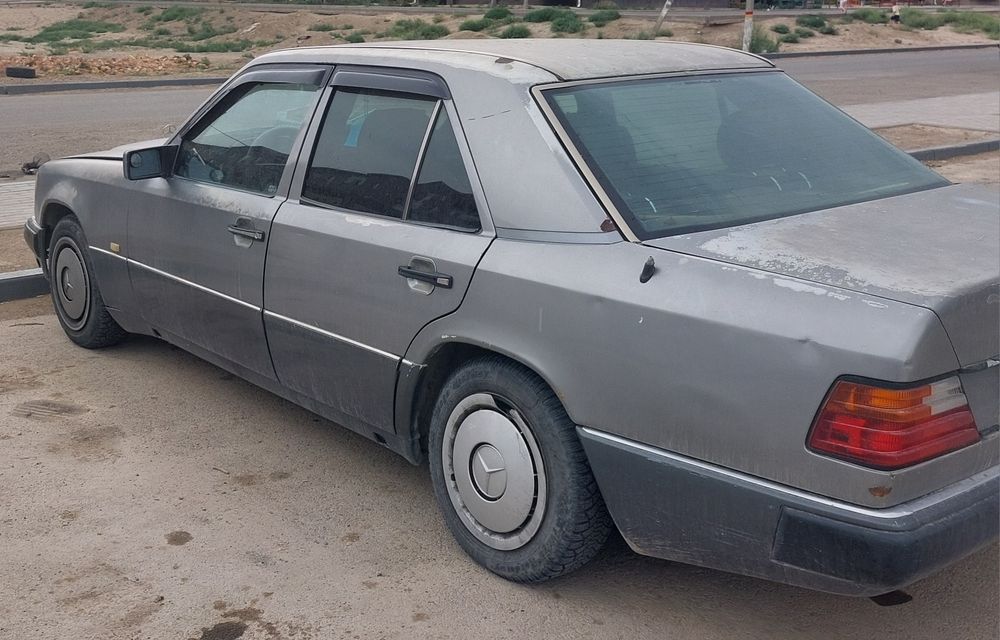 Мерс 200 сатылады 1990жылғы срочно