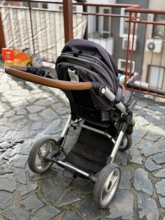 Mutsy Evo количка със зимен кош и седалка