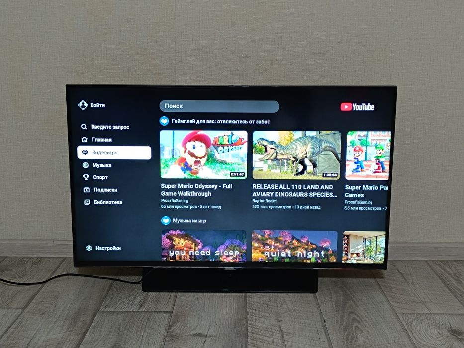 Телевизор Smart TV.  102см.