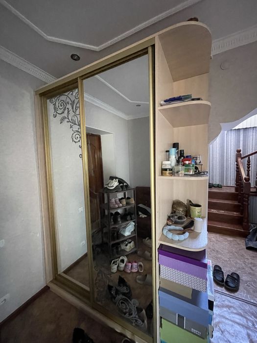 Продаю шкаф купе