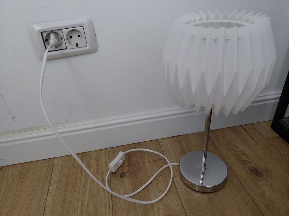 Veioza / lampa de camera