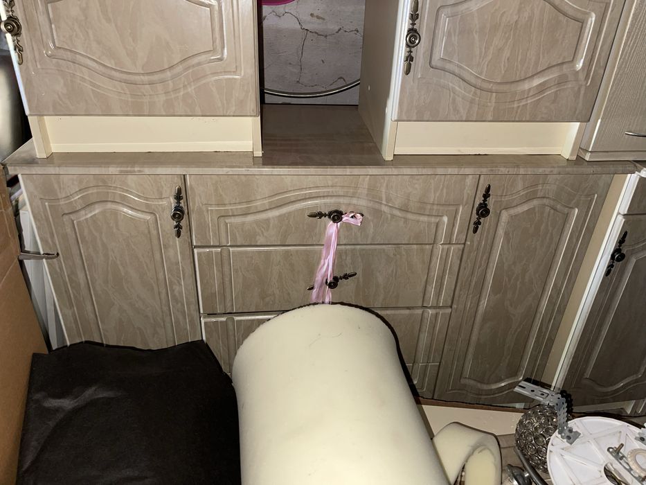 Продам спальный гарнитур