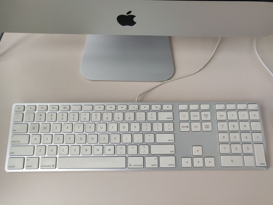 iMac Early 2009 20” Intel E8135 2.66GHz 8Gb 320Gb