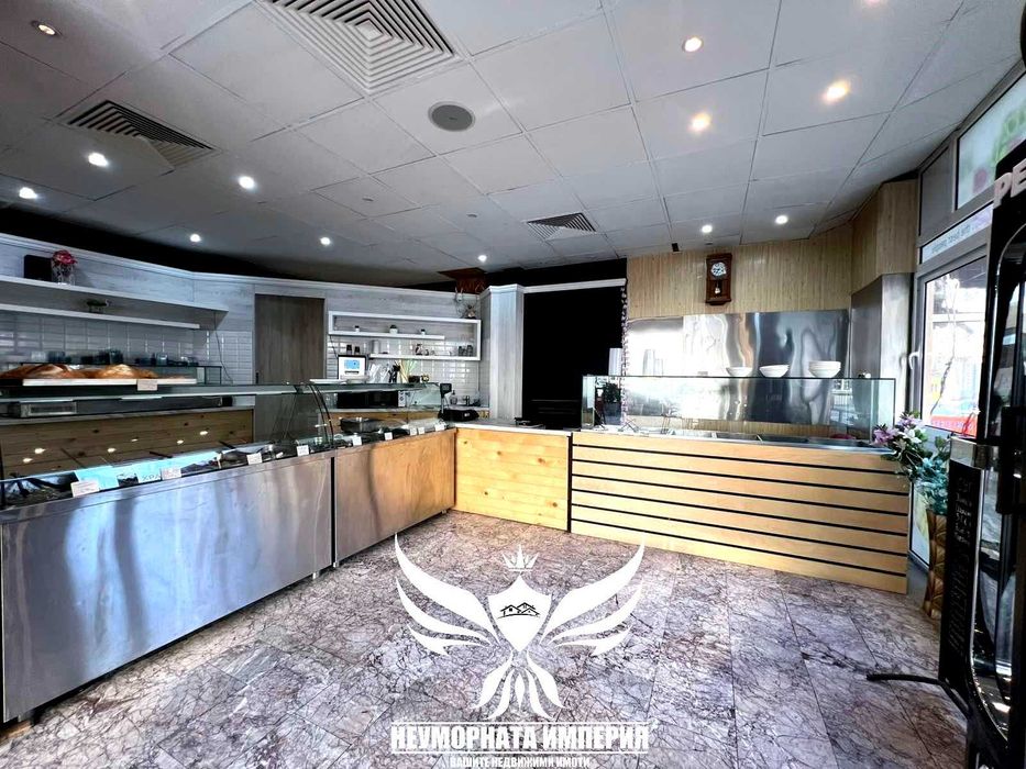 Продавам развит и работещ бизнес в помещение 110кв в Асеновград център