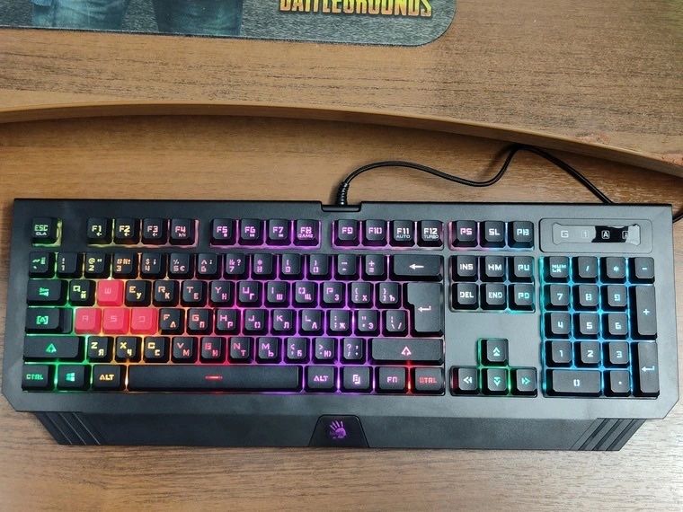 Игровая клавиатура a4tech Bloody с подсветкой продается