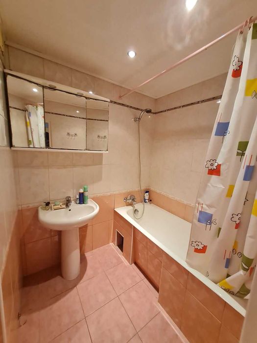 Дава се под наем Двустаен апартамент в София, Люлин 8 - 54 кв.м за 350 € - Снимка #1