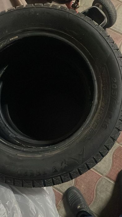 Продам зимние шины