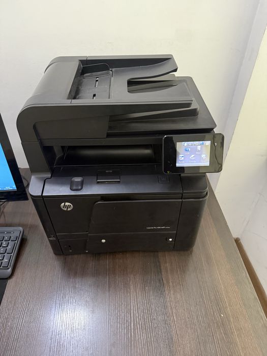 Принтер HP 400 и компьютер хорошем состояние