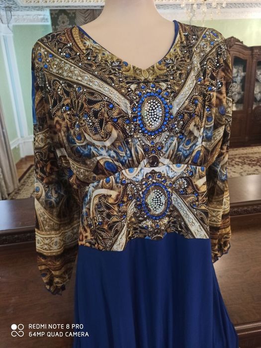 Платье для женщин