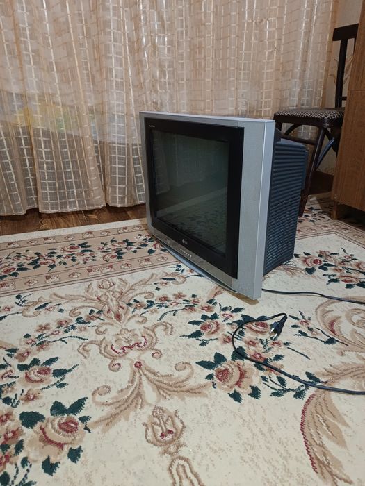 Продается телевизор LG