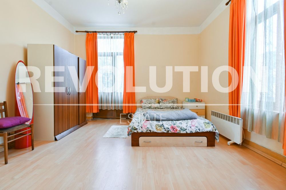 Дава се под наем Тристаен апартамент в София, Център - 110 кв.м за 750 € - Снимка #6