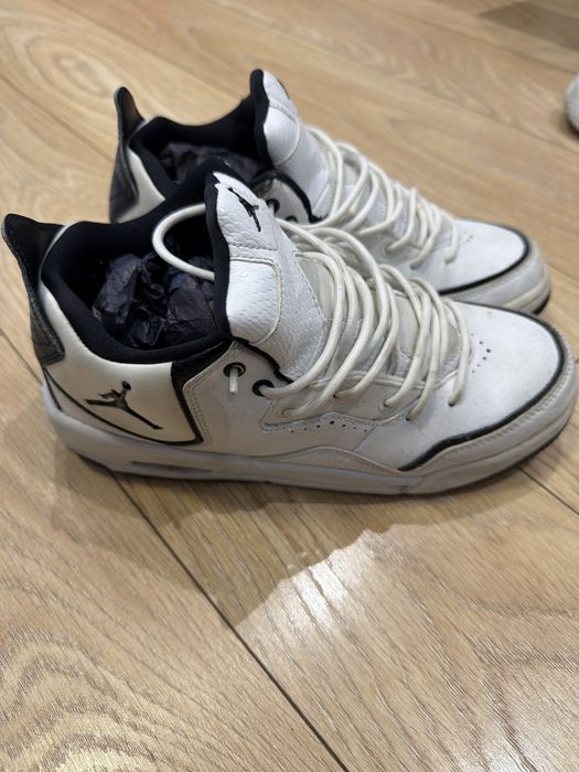 Кецове Air Jordan Courtside 23