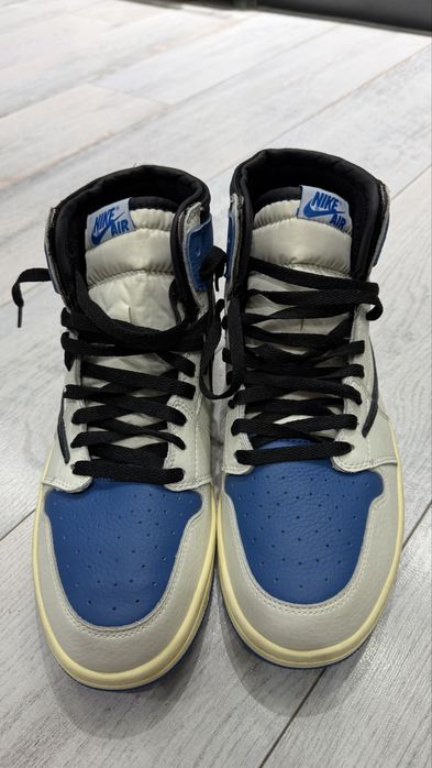 Кроссовки Nike, новые.