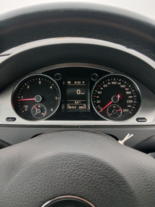 VW Passat 2.0 TDI 170 CP 4Motion Automat – 2011 – 7.300 €