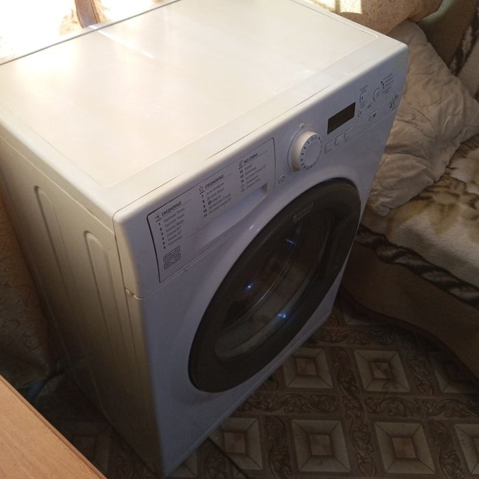 Стиральная машина Ariston