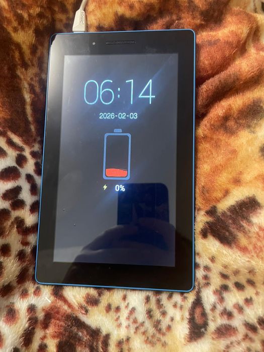 Tableta neagra lenovo