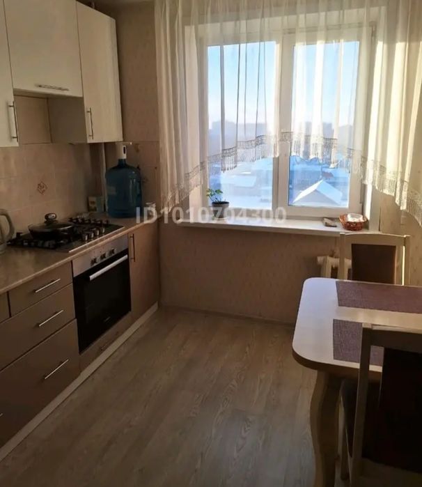 Продам квартиру новой планировки в районе Каз Театра
