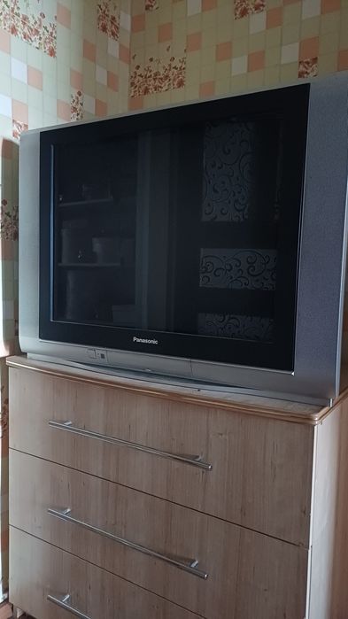 Телевизор в хорошем состоянии