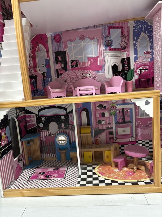 Кукольный домик