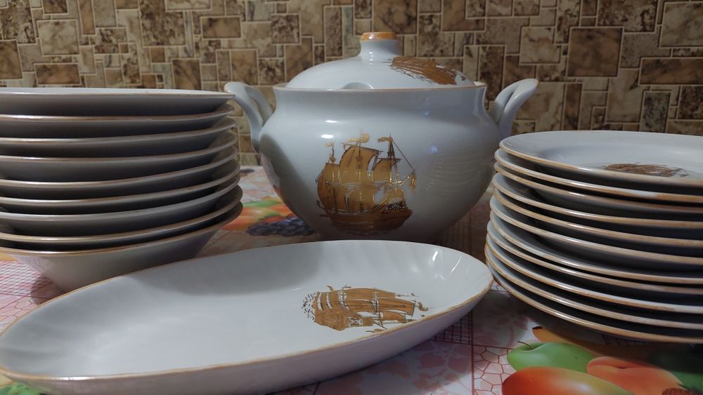 Посуда набор тарелки