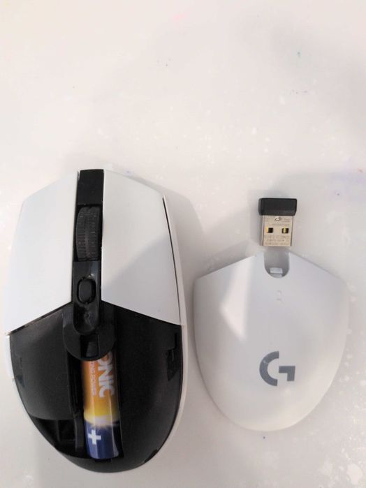 Logitech G305 Lightspeed безжична мишка, бяла, с USB приемник