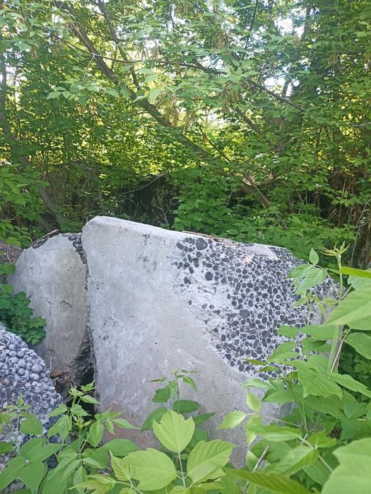 Продам место под гараж