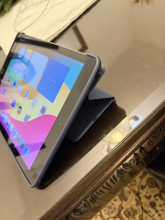 iPad Apple gen 6 impecabil