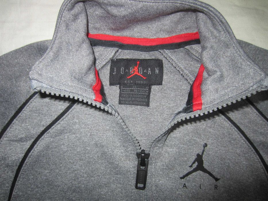 Bluza trening Jordan Nike Air,masura 3-4ani,poliester,ca noua