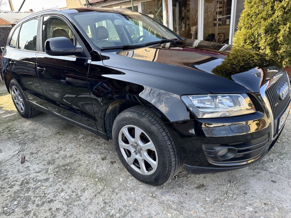 Vând Audi Q5 2012 automată