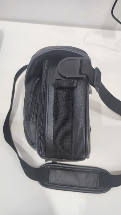 Продам сумку для фотоаппарата