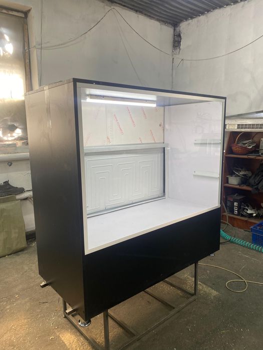 Витринный холодильник