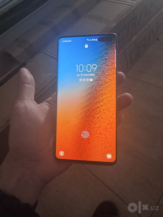 Samsung S10+5g xotira 8/256