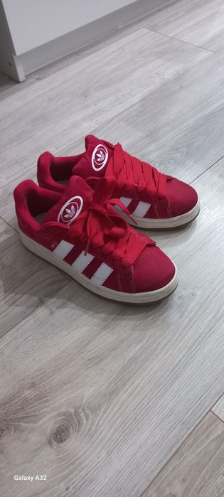 Продаю обувь а отличном состоянии