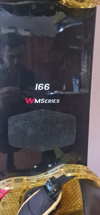 Placa , boots, snowboard