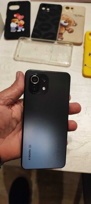 Продавам Xiaomi 11 lite 5G NE,dual sim,RAM 8GB+8GB,ROM 128GB-без забележки!