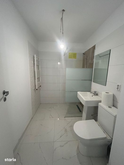 Apartament cu 2 camere - zona Hlincea