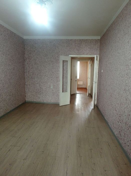 Продам 2 ком Юнусабад 9 квартал