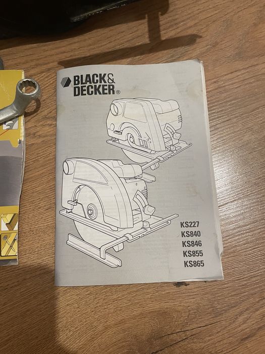 Циркуляр Black&Decker с дискове