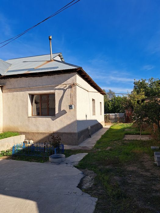 Улкен уй сатылады