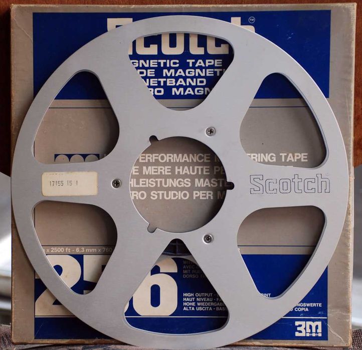 Магнетофонни ролки 26,5 см Maxell  и др.