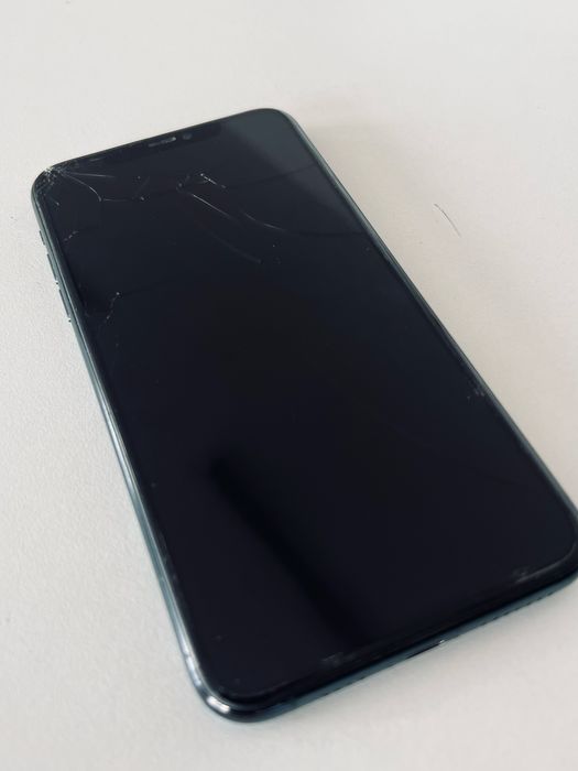 Iphone 11 pro max 256гб емкость 76