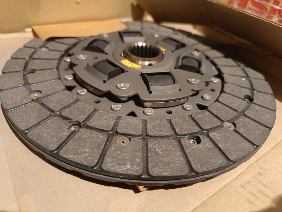 Диск сцепления Toyota