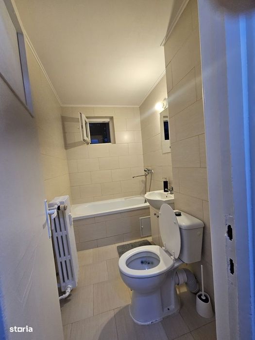 Inchiriez apartament 2 camere , mobilat si utilat, etaj 2 .