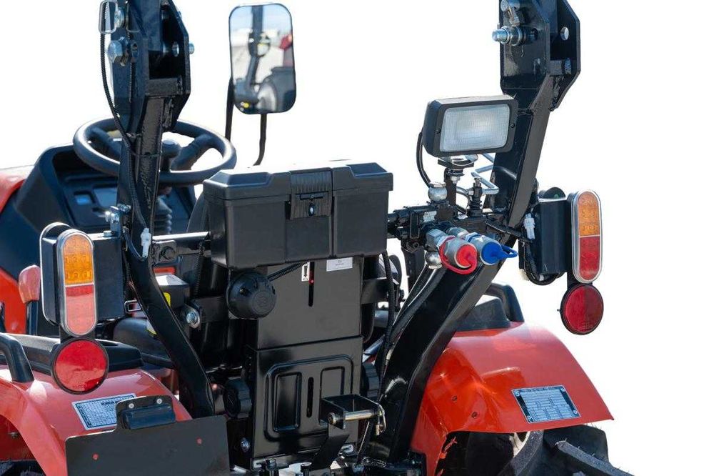 AVENGER - TRACTOR 26CP ROTI radiale sau agricole