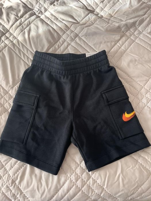 Къси панталони Nike S