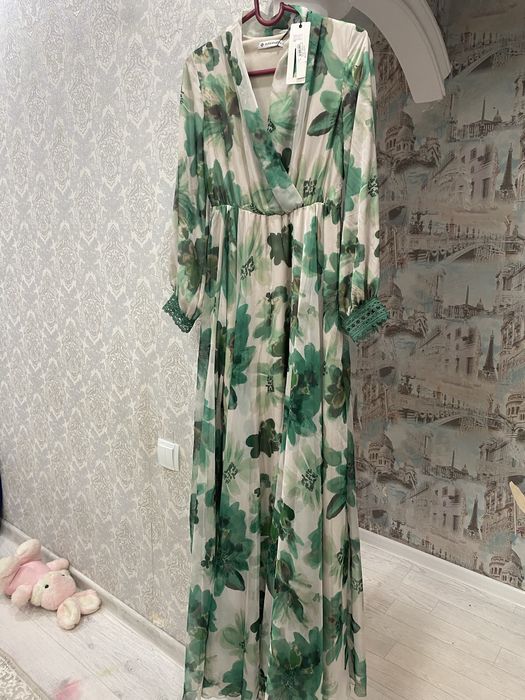 Срочно продам платья