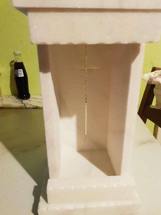 Pentru LUMINA si lumânări