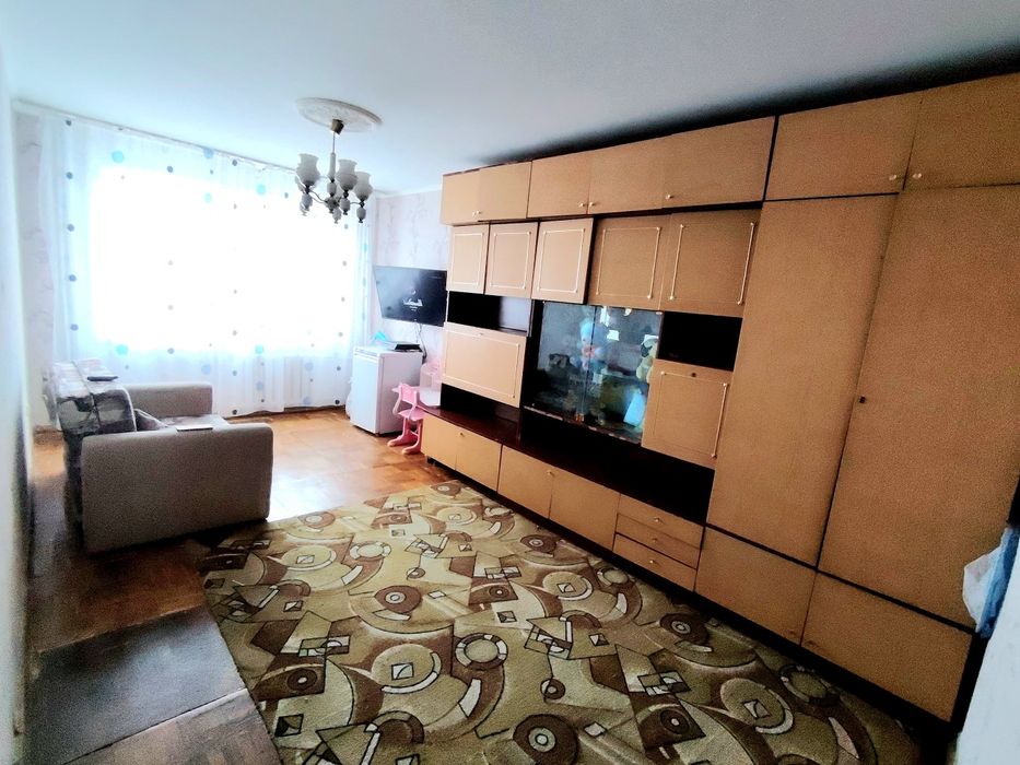 3 ком кв 8 эт Строитель Жигули