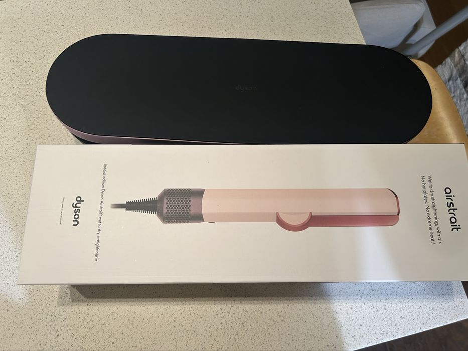 Dyson Airstrait HT-01