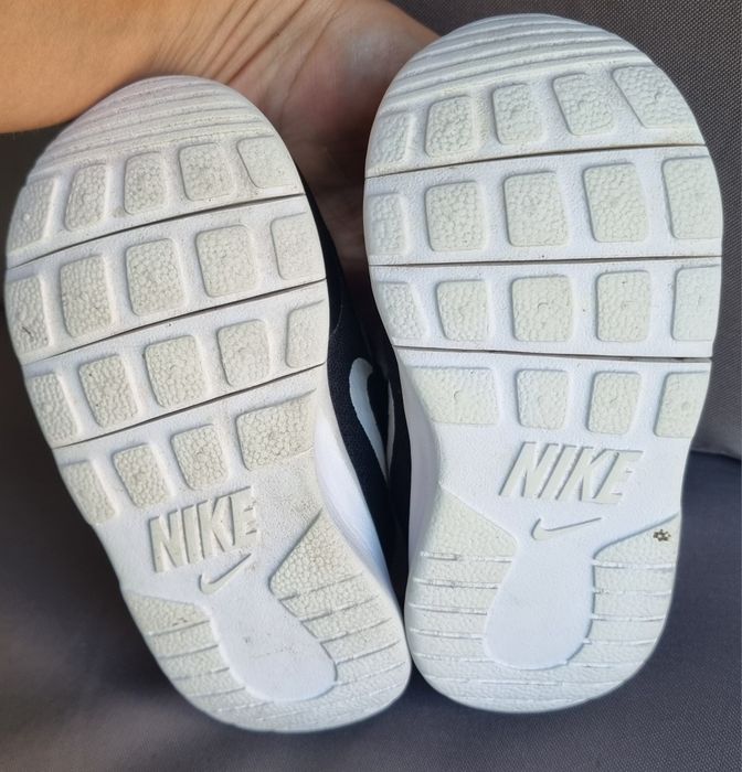 Adidasi copii nike  22